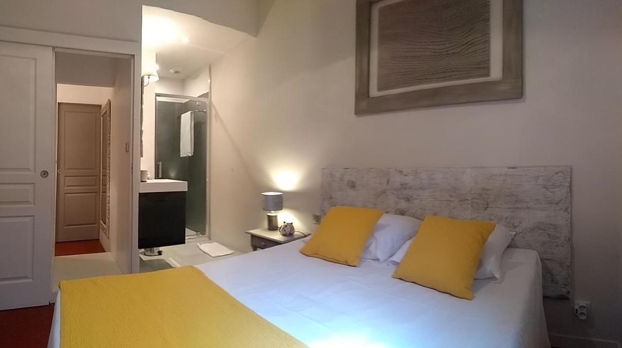 Bed and Breakfast Mas De Camejean Lambesc Exterior foto